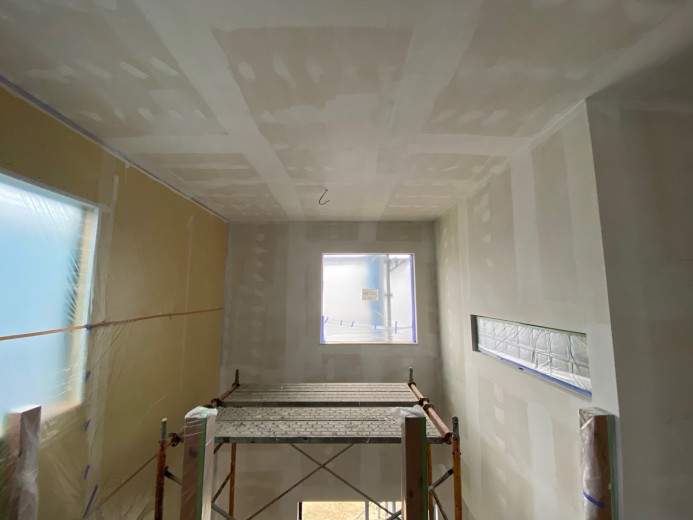 現場レポート⑭壁、天井の下塗り工事